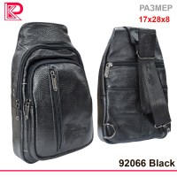 Сумочка через плечо ZINIMSK бананка, цвет черный