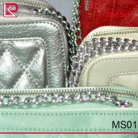 Сумочка женская маленькая на плечо, глянец, прострочка, цвета: в ассортименте